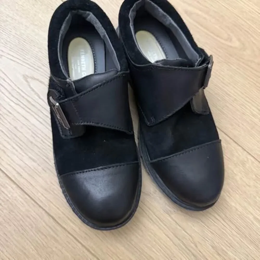 Kenneth Cole Black Leather Suede Kids Shoes Size 13